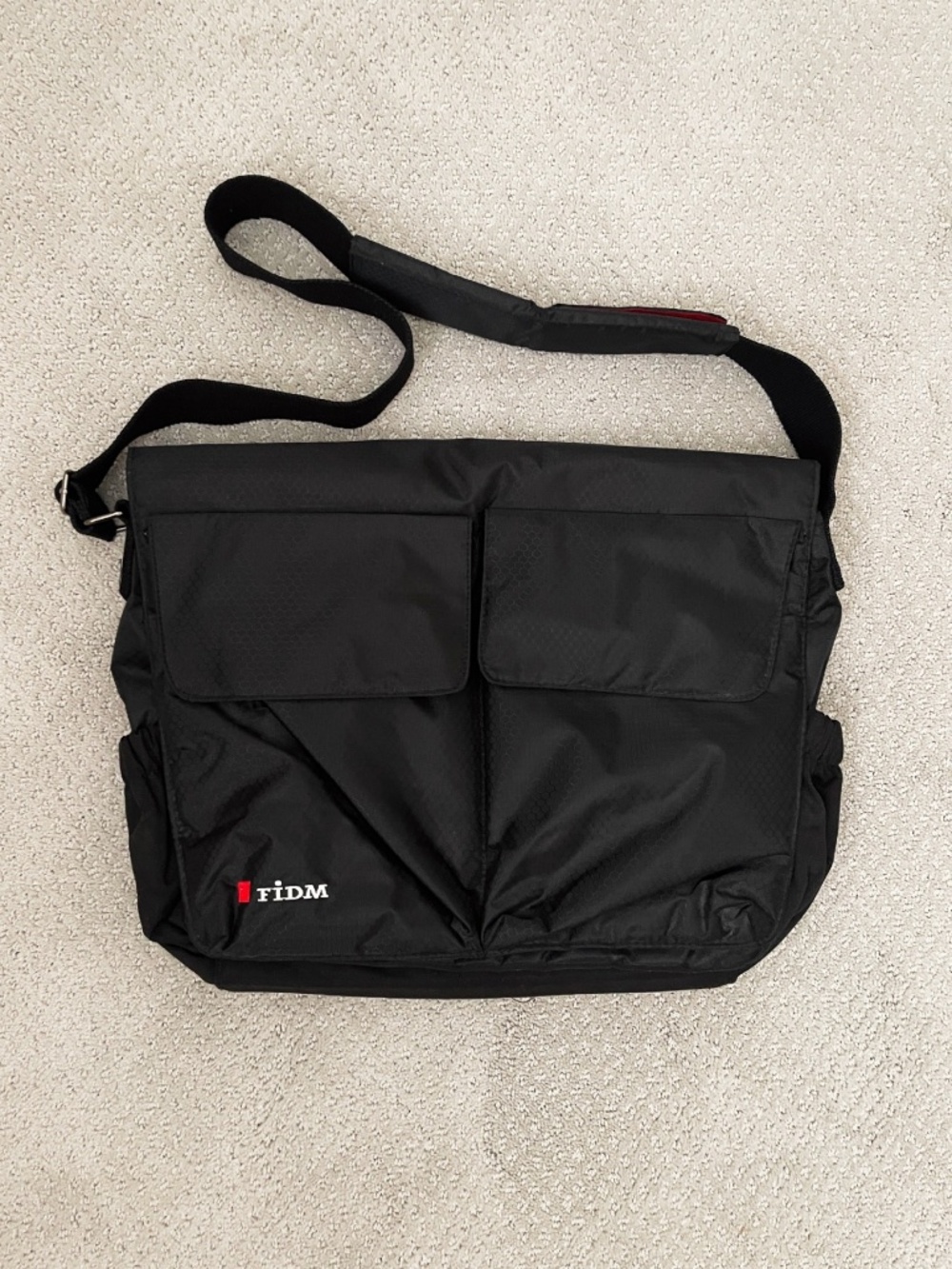 New FIDM Black Nylon Messenger Bag ~ Rare Find!
